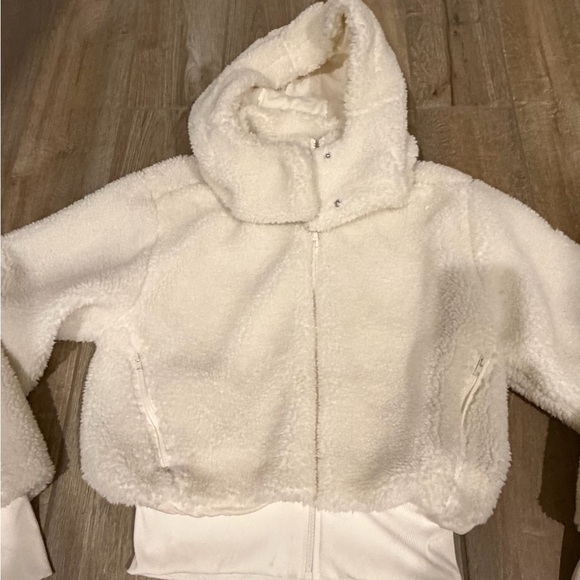 Alo Yoga Foxy Sherpa Jacket size XS Ivory - Picture 2 of 9